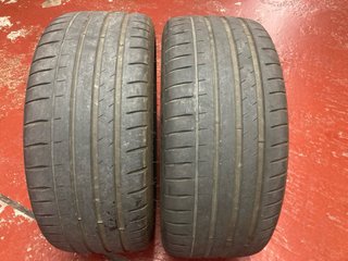 Neumáticos Michelin Pilot Sport PS4 S 225 40 18