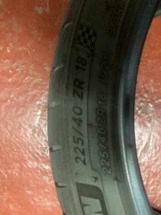Neumáticos Michelin Pilot Sport PS4 S 225 40 18