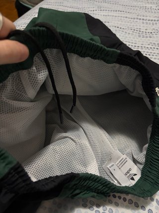 Pantalón chándal Adidas verde y blanco