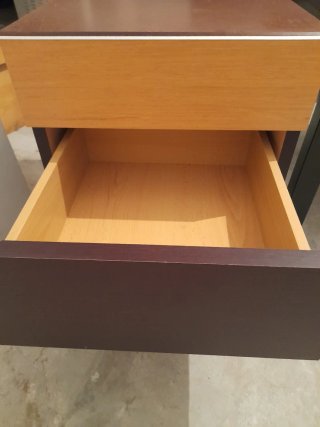 Juego Mesillas, Cabecero y Mesa Vengue