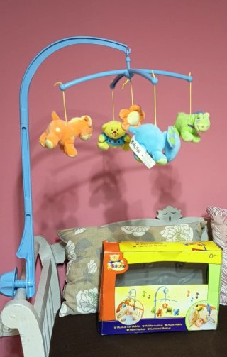 Carrusel para cuna toys rus