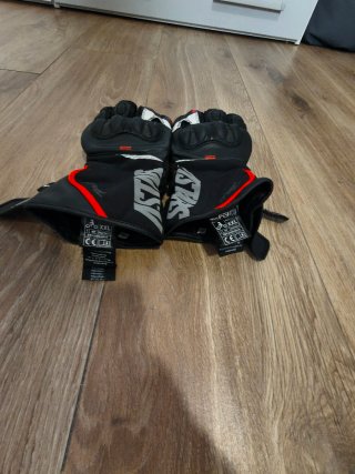Guantes Moto Invierno Negros y Rojos