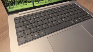 Portátil HP EliteBook 8 G1i 14 Intel Core Ultra 5