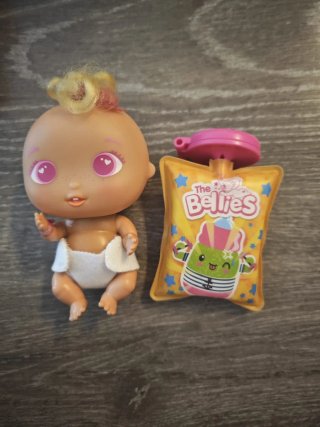 Muñeca Bellies
