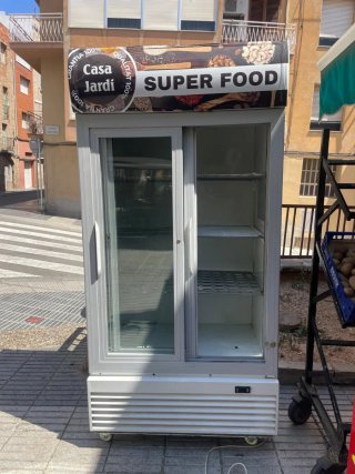Nevera expositora Casa Jardí