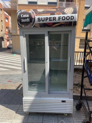 Nevera expositora Casa Jardí