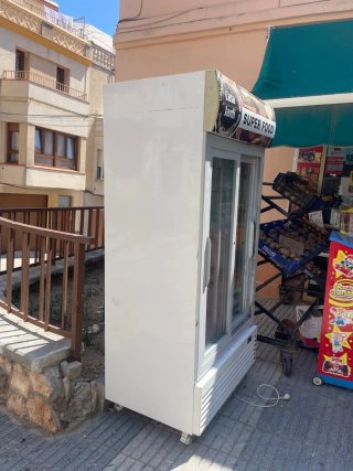 Nevera expositora Casa Jardí
