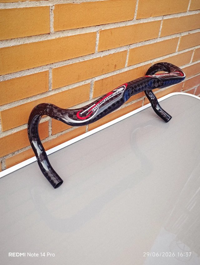 Manillar CARBONO COSTANTINO 420mm y 440mm. NUEVO.