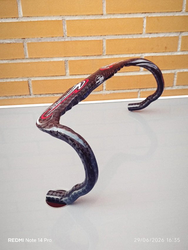 Manillar CARBONO COSTANTINO 420mm y 440mm. NUEVO.