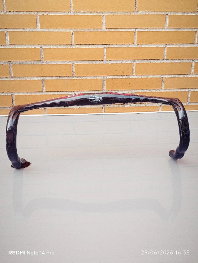 Manillar CARBONO COSTANTINO 420mm y 440mm. NUEVO.