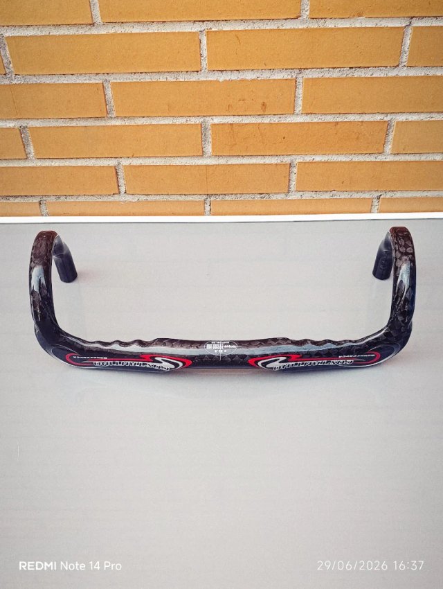 Manillar CARBONO COSTANTINO 420mm y 440mm. NUEVO.