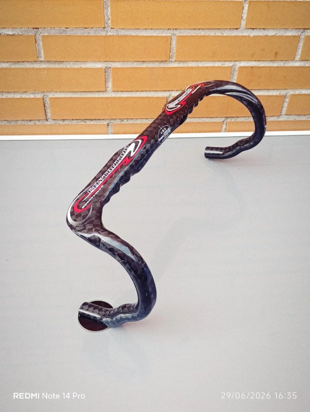 Manillar CARBONO COSTANTINO 420mm y 440mm. NUEVO.