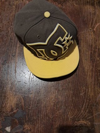 Cappellino DC Shoes New Era Marrone Giallo