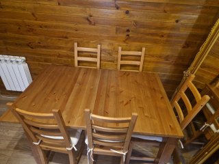 Mesa de comedor extensible de madera + 6 sillas
