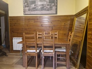 Mesa de comedor extensible de madera + 6 sillas