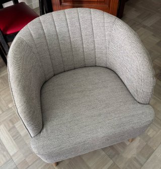 2 Butacas modernas tapizadas – Diseño elegante – M