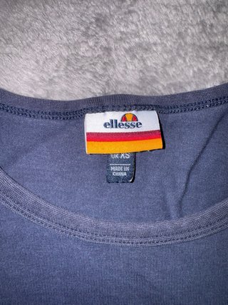 Camiseta Ellesse azul, blanca y roja