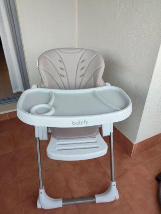 Trona Babify lavable y funcional