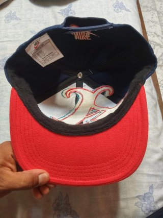 Vintage 90s Nike Arsenal Gunners Snapback Hat Foot