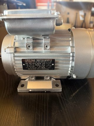 Motor asíncrono CA carcasa aluminio