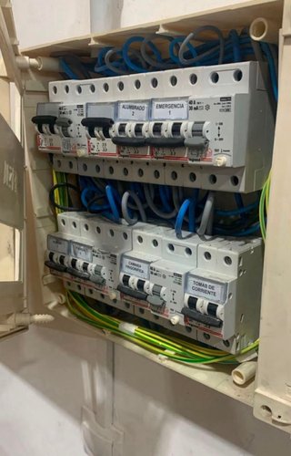 ELECTRICISTA