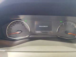 Peugeot 2008 año 2021 1.5hdi