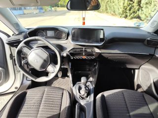 Peugeot 2008 año 2021 1.5hdi