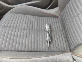 Peugeot 2008 año 2021 1.5hdi