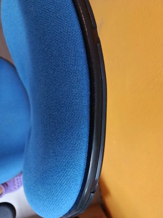 Silla de escritorio con ruedas y apoyabrazos