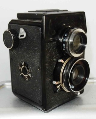 1816- Cámara LUBITEL - 6 x 6 cm