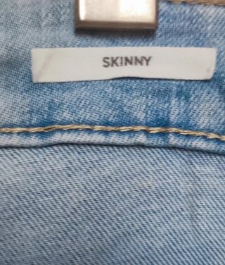 Bermuda Vaquera Rotos Pull&Bear Talla 36