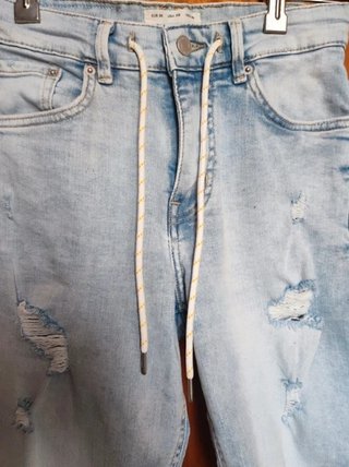 Bermuda Vaquera Rotos Pull&Bear Talla 36