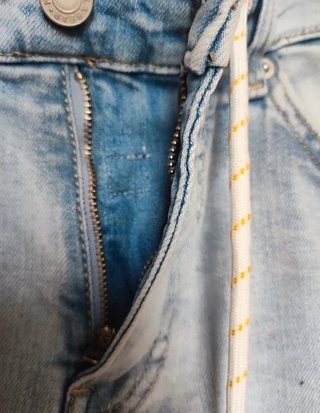 Bermuda Vaquera Rotos Pull&Bear Talla 36