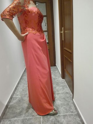 Vestido fiesta boda madrina color coral