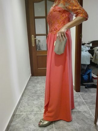 Vestido fiesta boda madrina color coral