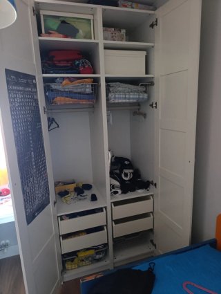 Armario 2 puertas ikea.
