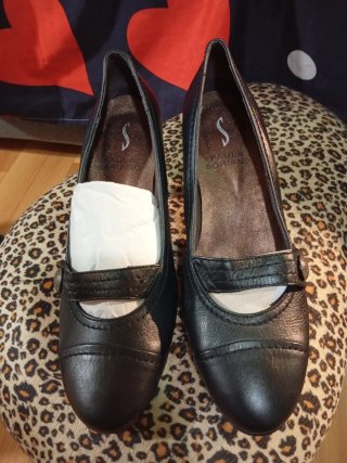Zapatos Negros tacón marca PAULA SORIANO No 39