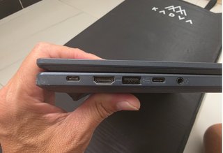 Asus Vivobook 18.4" AMD Ryzen 7 260 1TB 32G RAM