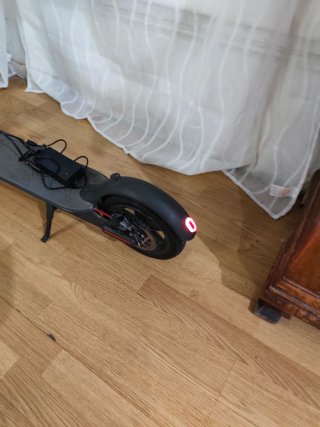 Patinete Eléctrico Xiaomi M365 + CARGADOR NUEVO