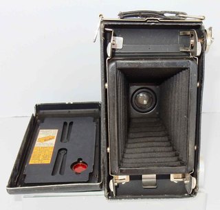 1801- Cámara KODAK JIFFY SIX 20 - funda