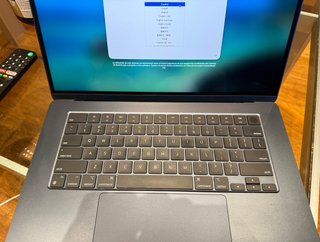 MacBook Air M2 16GB RAM 256GB SSD