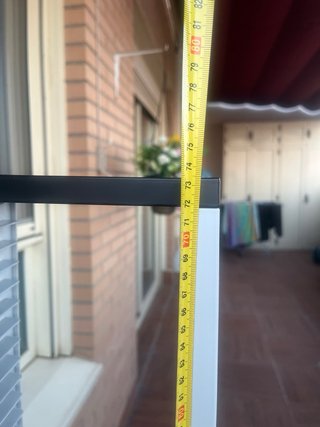 Torre de almacenamiento para juegos o discos