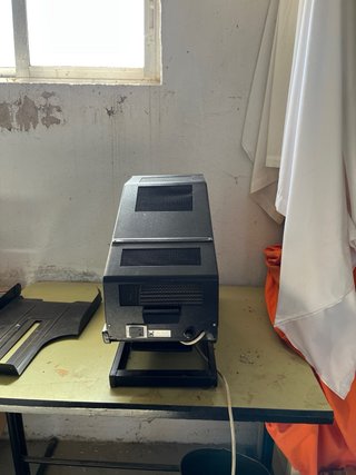 Proyector de transparencias antiguo