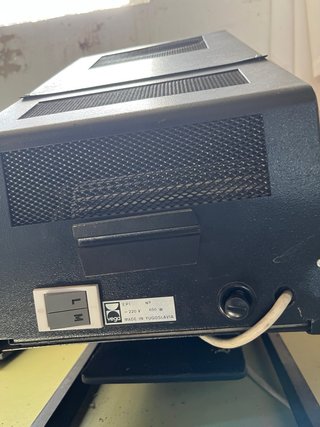 Proyector de transparencias antiguo