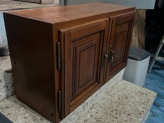 Mueble madera maciza