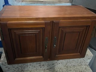 Mueble madera maciza