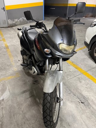 Moto Suzuki freewind 650