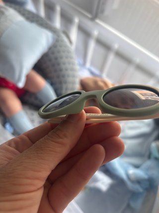 Gafas de sol bebe . Chico 0-12mesad