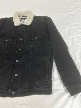 Chaqueta tejana de pelo de hombre.