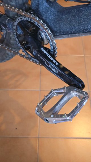 YT Tues Freeride / Downhill